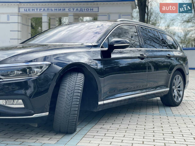 Черный Фольксваген Пассат, объемом двигателя 1.97 л и пробегом 215 тыс. км за 26500 $, фото 1 на Automoto.ua