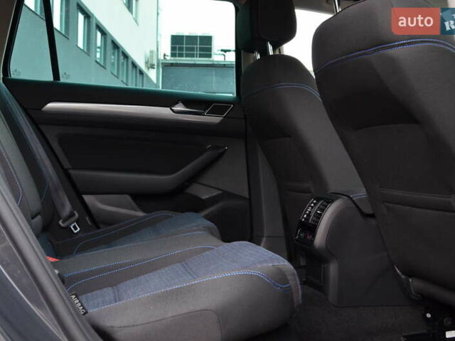 Черный Фольксваген Пассат, объемом двигателя 1.4 л и пробегом 170 тыс. км за 22502 $, фото 34 на Automoto.ua