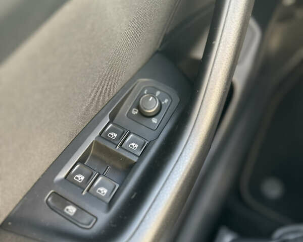 Черный Фольксваген Пассат, объемом двигателя 2 л и пробегом 162 тыс. км за 20500 $, фото 28 на Automoto.ua