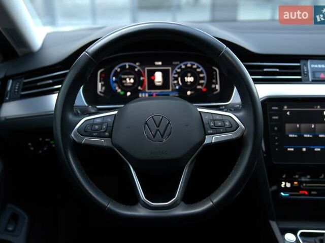 Черный Фольксваген Пассат, объемом двигателя 1.97 л и пробегом 183 тыс. км за 24800 $, фото 30 на Automoto.ua