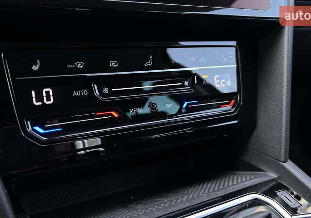 Черный Фольксваген Пассат, объемом двигателя 1.4 л и пробегом 170 тыс. км за 22502 $, фото 29 на Automoto.ua