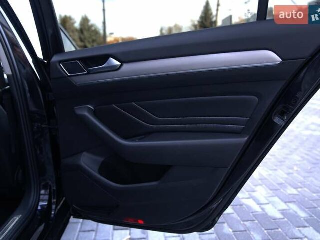 Черный Фольксваген Пассат, объемом двигателя 1.97 л и пробегом 183 тыс. км за 24800 $, фото 24 на Automoto.ua