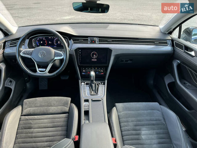 Черный Фольксваген Пассат, объемом двигателя 1.97 л и пробегом 145 тыс. км за 26300 $, фото 15 на Automoto.ua