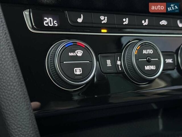 Черный Фольксваген Пассат, объемом двигателя 1.97 л и пробегом 186 тыс. км за 27400 $, фото 38 на Automoto.ua