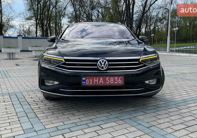 Черный Фольксваген Пассат, объемом двигателя 1.97 л и пробегом 215 тыс. км за 26500 $, фото 7 на Automoto.ua