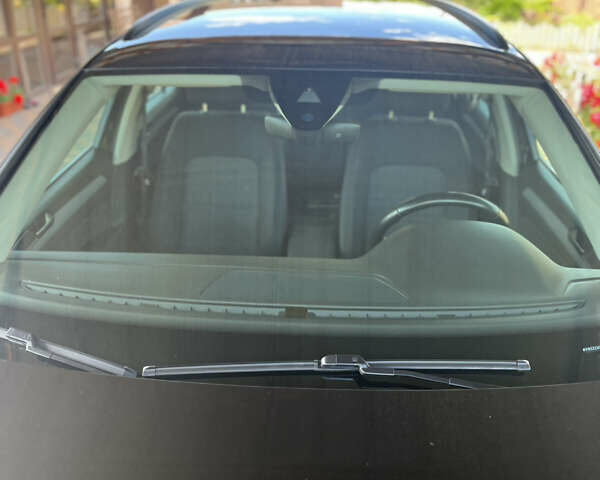 Черный Фольксваген Пассат, объемом двигателя 1.97 л и пробегом 201 тыс. км за 21500 $, фото 3 на Automoto.ua