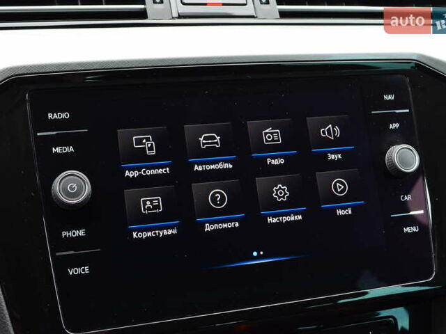 Черный Фольксваген Пассат, объемом двигателя 1.4 л и пробегом 170 тыс. км за 22502 $, фото 19 на Automoto.ua