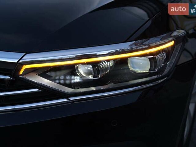 Черный Фольксваген Пассат, объемом двигателя 1.97 л и пробегом 183 тыс. км за 24800 $, фото 15 на Automoto.ua