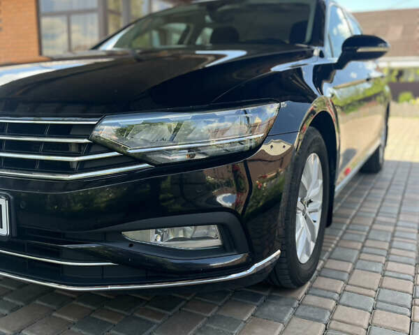 Черный Фольксваген Пассат, объемом двигателя 1.97 л и пробегом 201 тыс. км за 21500 $, фото 4 на Automoto.ua