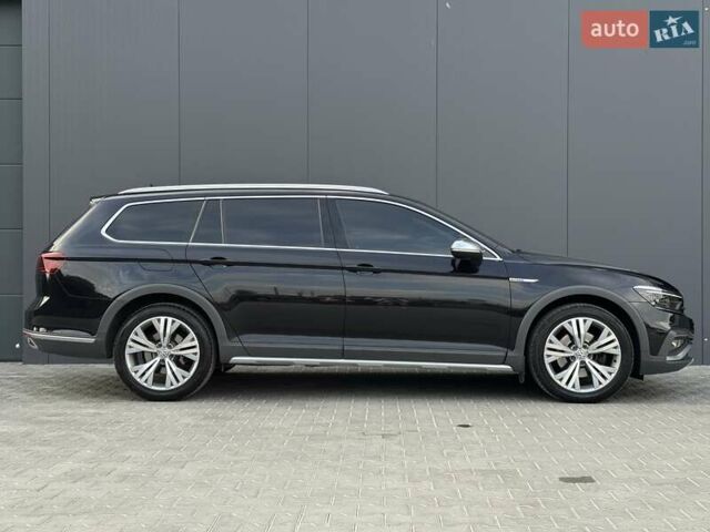 Черный Фольксваген Пассат, объемом двигателя 1.97 л и пробегом 186 тыс. км за 27400 $, фото 6 на Automoto.ua