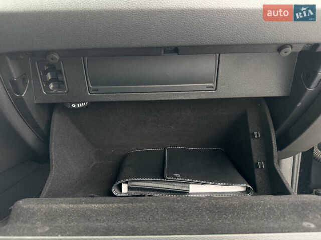 Чорний Фольксваген Пассат, об'ємом двигуна 2 л та пробігом 200 тис. км за 18999 $, фото 41 на Automoto.ua