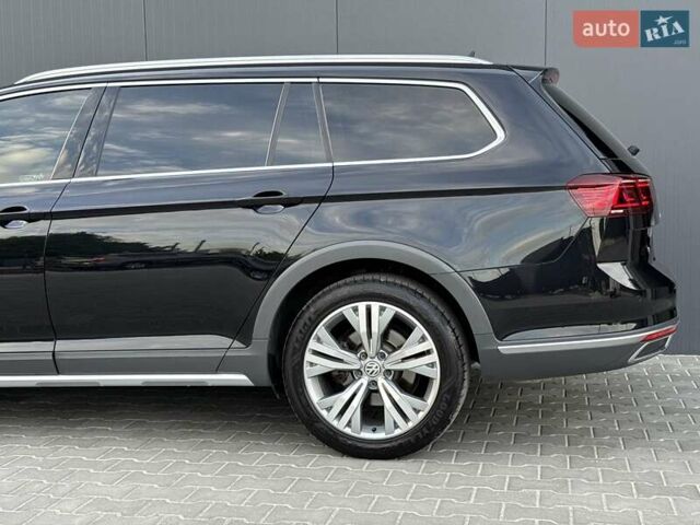 Черный Фольксваген Пассат, объемом двигателя 1.97 л и пробегом 186 тыс. км за 27400 $, фото 11 на Automoto.ua