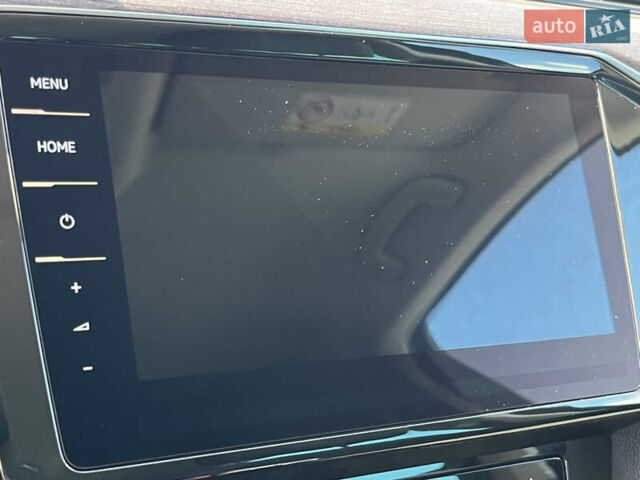 Черный Фольксваген Пассат, объемом двигателя 1.97 л и пробегом 145 тыс. км за 26300 $, фото 29 на Automoto.ua