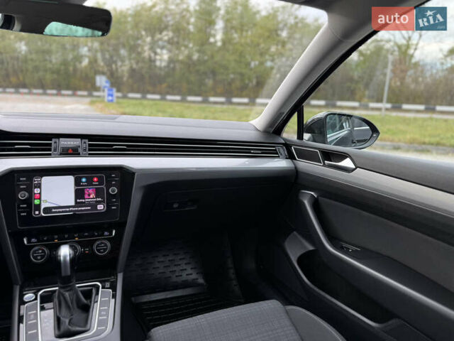 Чорний Фольксваген Пассат, об'ємом двигуна 2 л та пробігом 200 тис. км за 18999 $, фото 49 на Automoto.ua