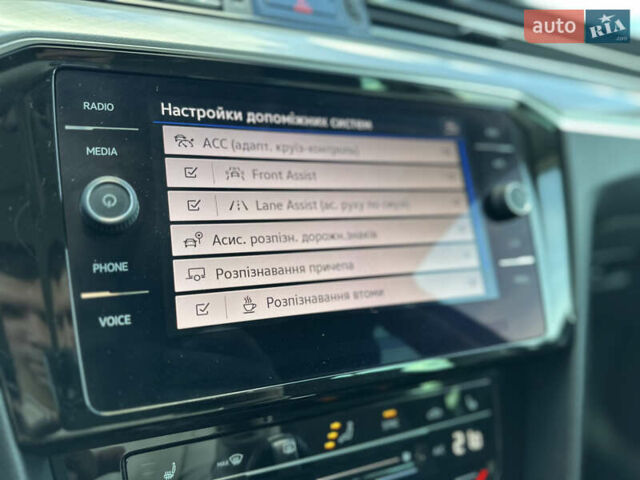 Черный Фольксваген Пассат, объемом двигателя 2 л и пробегом 162 тыс. км за 20500 $, фото 31 на Automoto.ua