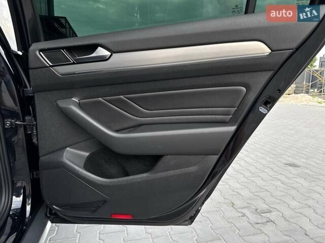 Черный Фольксваген Пассат, объемом двигателя 1.97 л и пробегом 186 тыс. км за 27400 $, фото 19 на Automoto.ua