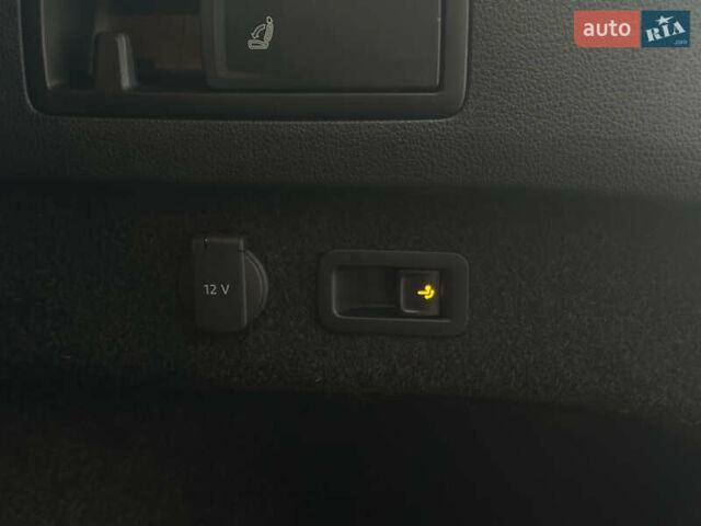 Чорний Фольксваген Пассат, об'ємом двигуна 1.97 л та пробігом 221 тис. км за 22899 $, фото 29 на Automoto.ua