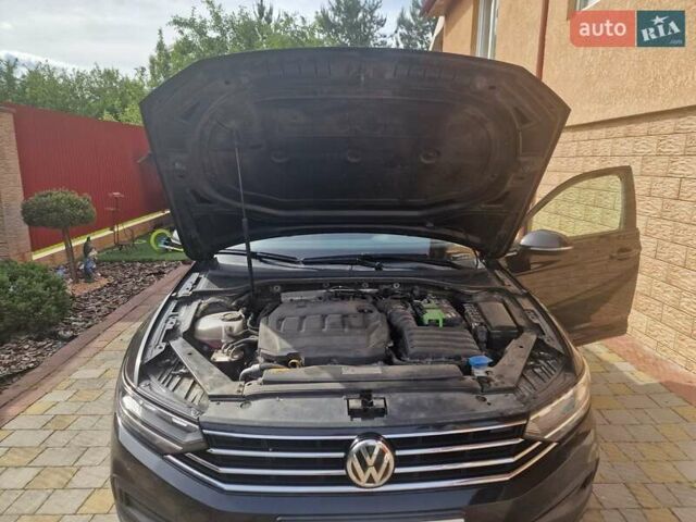 Черный Фольксваген Пассат, объемом двигателя 1.97 л и пробегом 277 тыс. км за 19500 $, фото 13 на Automoto.ua