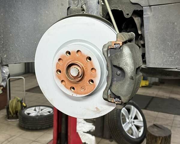 Черный Фольксваген Пассат, объемом двигателя 1.97 л и пробегом 188 тыс. км за 20800 $, фото 14 на Automoto.ua