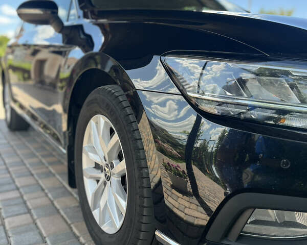 Черный Фольксваген Пассат, объемом двигателя 1.97 л и пробегом 201 тыс. км за 21500 $, фото 5 на Automoto.ua