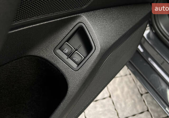 Черный Фольксваген Пассат, объемом двигателя 1.4 л и пробегом 170 тыс. км за 22502 $, фото 11 на Automoto.ua