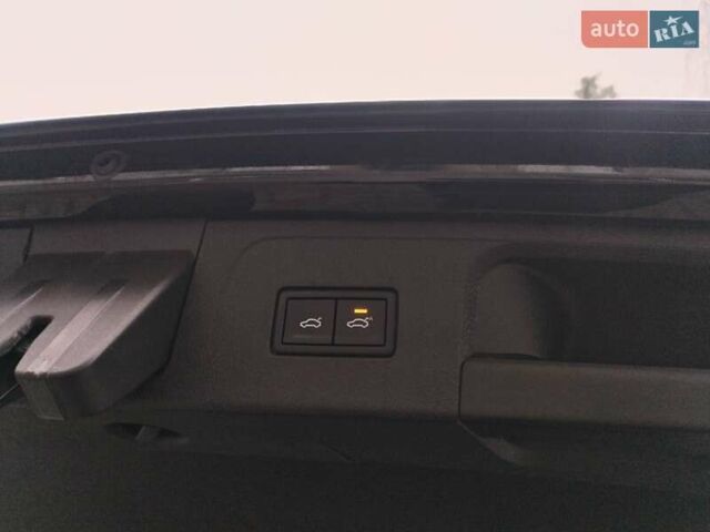Чорний Фольксваген Пассат, об'ємом двигуна 1.97 л та пробігом 223 тис. км за 21700 $, фото 27 на Automoto.ua