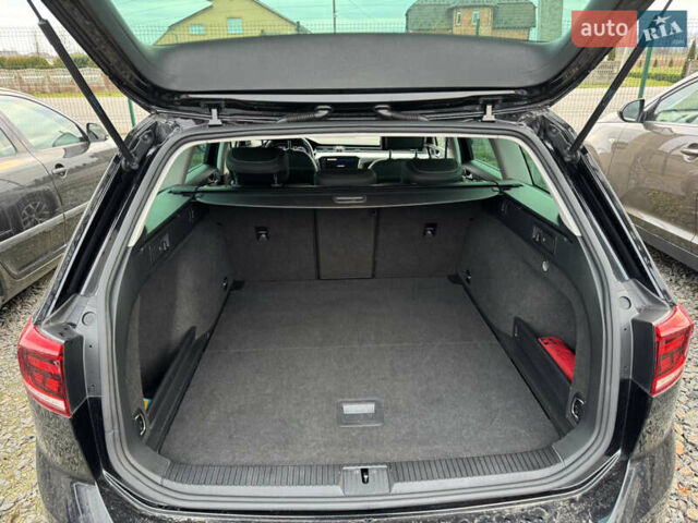 Черный Фольксваген Пассат, объемом двигателя 2 л и пробегом 208 тыс. км за 21503 $, фото 3 на Automoto.ua