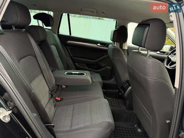 Черный Фольксваген Пассат, объемом двигателя 1.97 л и пробегом 273 тыс. км за 17999 $, фото 47 на Automoto.ua