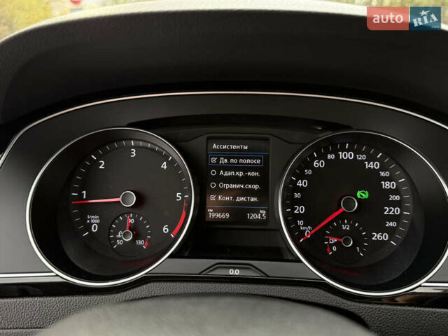 Чорний Фольксваген Пассат, об'ємом двигуна 2 л та пробігом 200 тис. км за 18999 $, фото 32 на Automoto.ua