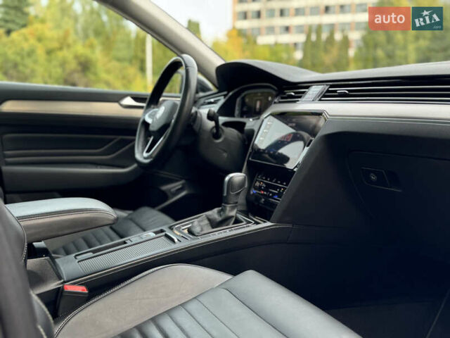 Черный Фольксваген Пассат, объемом двигателя 1.97 л и пробегом 171 тыс. км за 26900 $, фото 36 на Automoto.ua