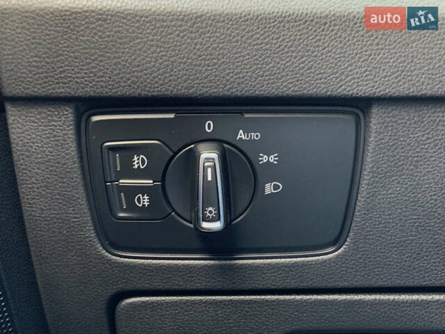 Чорний Фольксваген Пассат, об'ємом двигуна 2 л та пробігом 190 тис. км за 21755 $, фото 49 на Automoto.ua