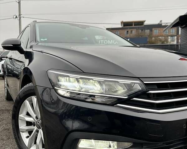 Черный Фольксваген Пассат, объемом двигателя 2 л и пробегом 80 тыс. км за 23999 $, фото 1 на Automoto.ua