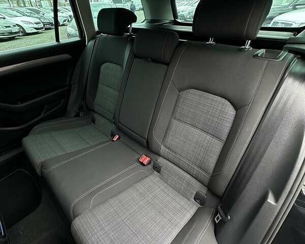 Черный Фольксваген Пассат, объемом двигателя 2 л и пробегом 80 тыс. км за 23999 $, фото 18 на Automoto.ua