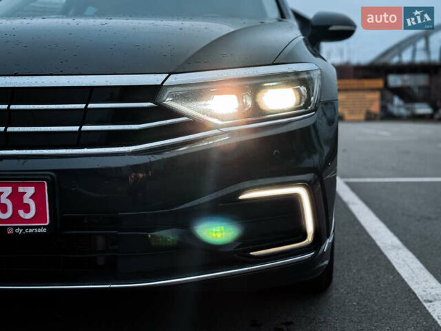 Черный Фольксваген Пассат, объемом двигателя 1.4 л и пробегом 180 тыс. км за 21499 $, фото 3 на Automoto.ua