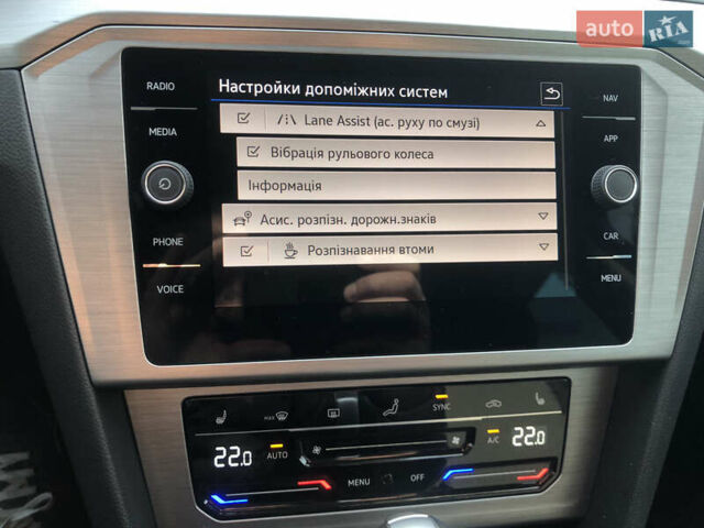 Чорний Фольксваген Пассат, об'ємом двигуна 2 л та пробігом 234 тис. км за 19600 $, фото 5 на Automoto.ua