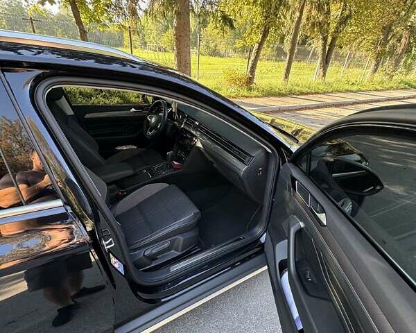 Фольксваген Пассат 2021 у Житомирі на Automoto.ua Чорний Фольксваген Пассат, об'ємом двигуна 2 л та пробігом 205 тис. км за 29500 $, фото 46 на Automoto.ua