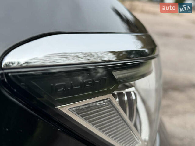 Черный Фольксваген Пассат, объемом двигателя 1.97 л и пробегом 171 тыс. км за 26900 $, фото 12 на Automoto.ua