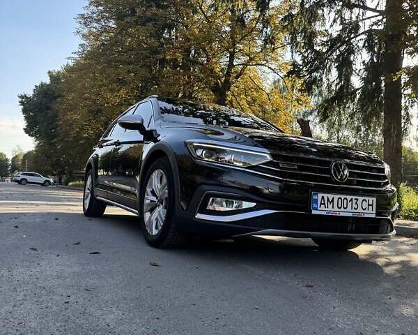 Фольксваген Пассат 2021 у Житомирі на Automoto.ua Чорний Фольксваген Пассат, об'ємом двигуна 2 л та пробігом 205 тис. км за 29500 $, фото 4 на Automoto.ua