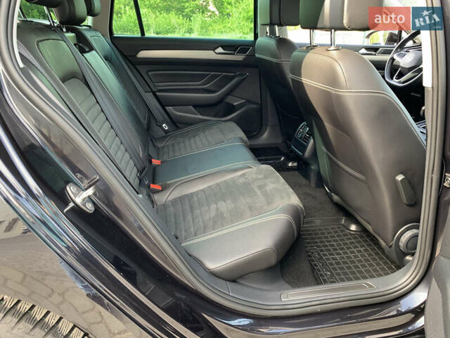 Чорний Фольксваген Пассат, об'ємом двигуна 2 л та пробігом 190 тис. км за 21755 $, фото 35 на Automoto.ua