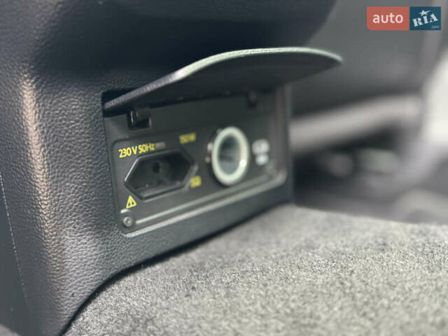 Черный Фольксваген Пассат, объемом двигателя 1.97 л и пробегом 171 тыс. км за 26900 $, фото 24 на Automoto.ua