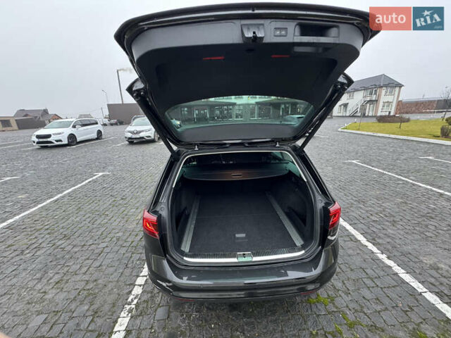 Черный Фольксваген Пассат, объемом двигателя 1.97 л и пробегом 234 тыс. км за 24999 $, фото 17 на Automoto.ua