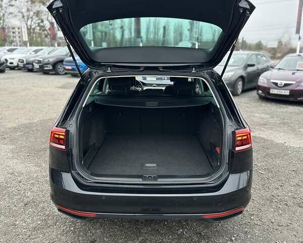 Черный Фольксваген Пассат, объемом двигателя 2 л и пробегом 80 тыс. км за 23999 $, фото 11 на Automoto.ua