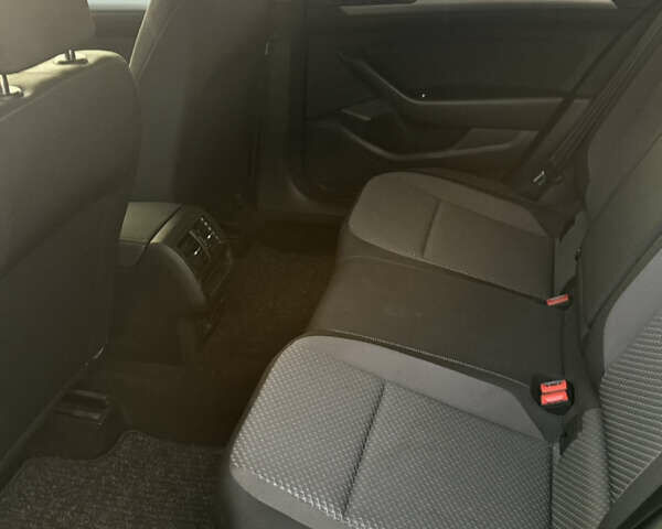 Фольксваген Пассат 2021 в Львове на Automoto.ua Черный Фольксваген Пассат, объемом двигателя 1.97 л и пробегом 175 тыс. км за 21900 $, фото 10 на Automoto.ua