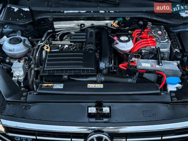 Черный Фольксваген Пассат, объемом двигателя 1.4 л и пробегом 180 тыс. км за 21499 $, фото 56 на Automoto.ua