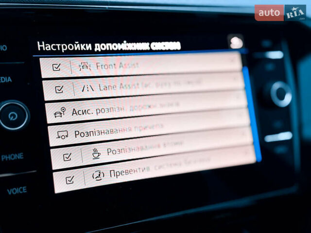 Черный Фольксваген Пассат, объемом двигателя 1.4 л и пробегом 180 тыс. км за 21499 $, фото 89 на Automoto.ua