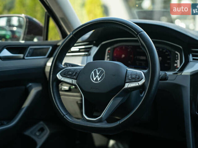 Черный Фольксваген Пассат, объемом двигателя 2 л и пробегом 252 тыс. км за 22900 $, фото 31 на Automoto.ua