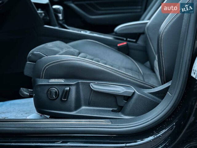 Черный Фольксваген Пассат, объемом двигателя 1.4 л и пробегом 180 тыс. км за 21499 $, фото 30 на Automoto.ua