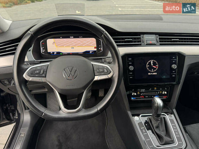 Черный Фольксваген Пассат, объемом двигателя 1.97 л и пробегом 198 тыс. км за 24500 $, фото 27 на Automoto.ua