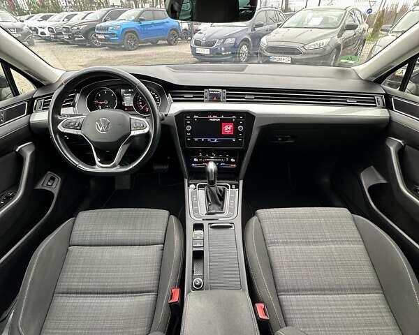 Черный Фольксваген Пассат, объемом двигателя 2 л и пробегом 80 тыс. км за 23999 $, фото 24 на Automoto.ua