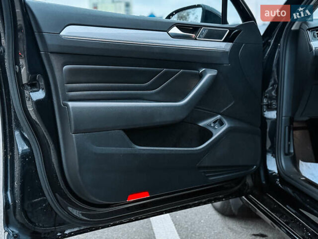 Черный Фольксваген Пассат, объемом двигателя 1.4 л и пробегом 180 тыс. км за 21499 $, фото 26 на Automoto.ua